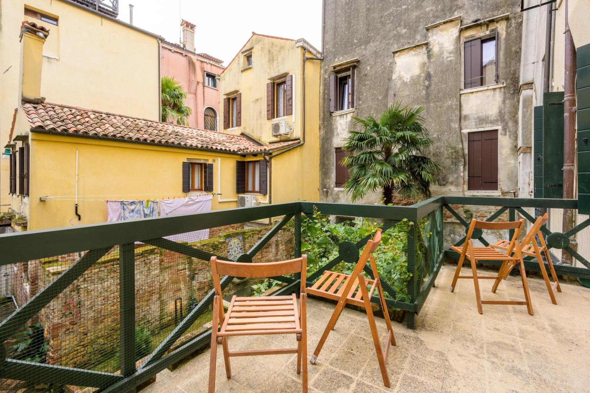 Borgo Canal View * Venedig